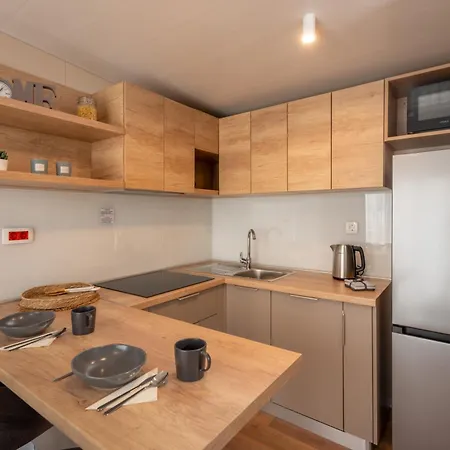 Üdülőpark Mobile Homes Rapoca 3*