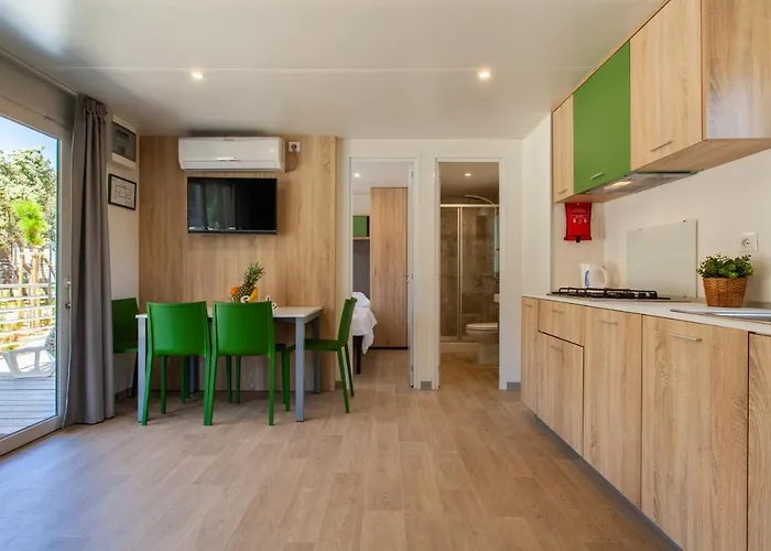 Parco vacanze Mobile Homes Rapoca Nerezine