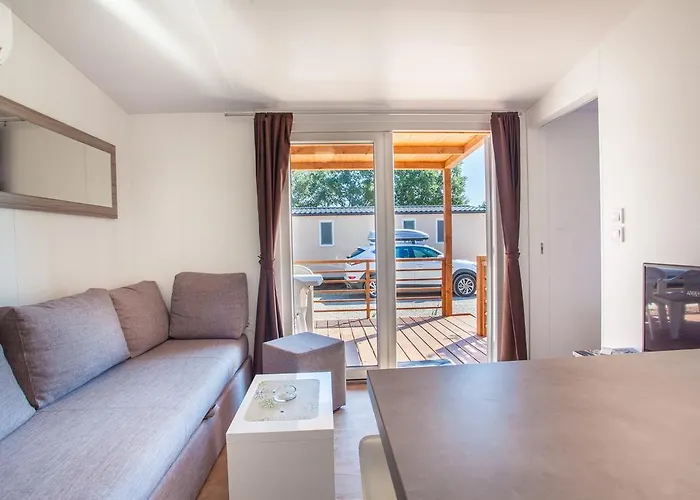 Parco vacanze Mobile Homes Rapoca 3*