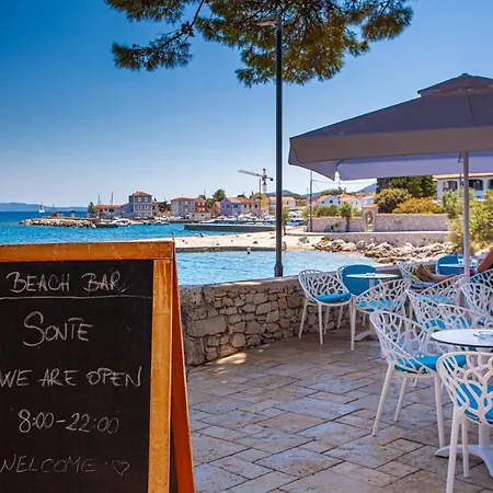 Ferienpark Mobile Homes Rapoca Nerezine